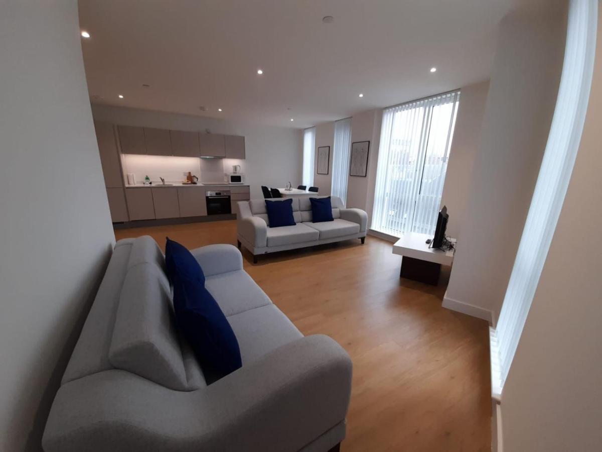 Berks Luxury Serviced Apartments , Free Parking, Free Gym And Free Wifi Bracknell Zewnętrze zdjęcie