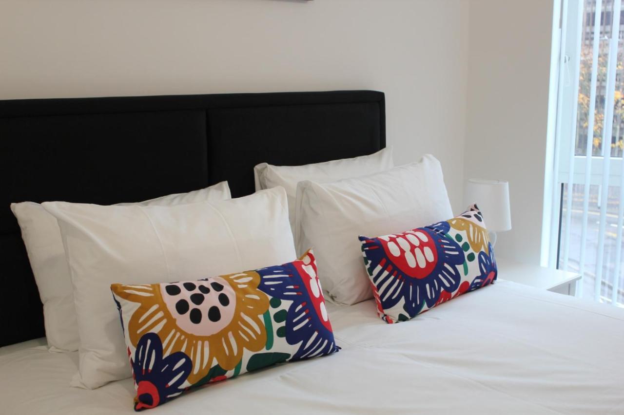 Berks Luxury Serviced Apartments , Free Parking, Free Gym And Free Wifi Bracknell Zewnętrze zdjęcie