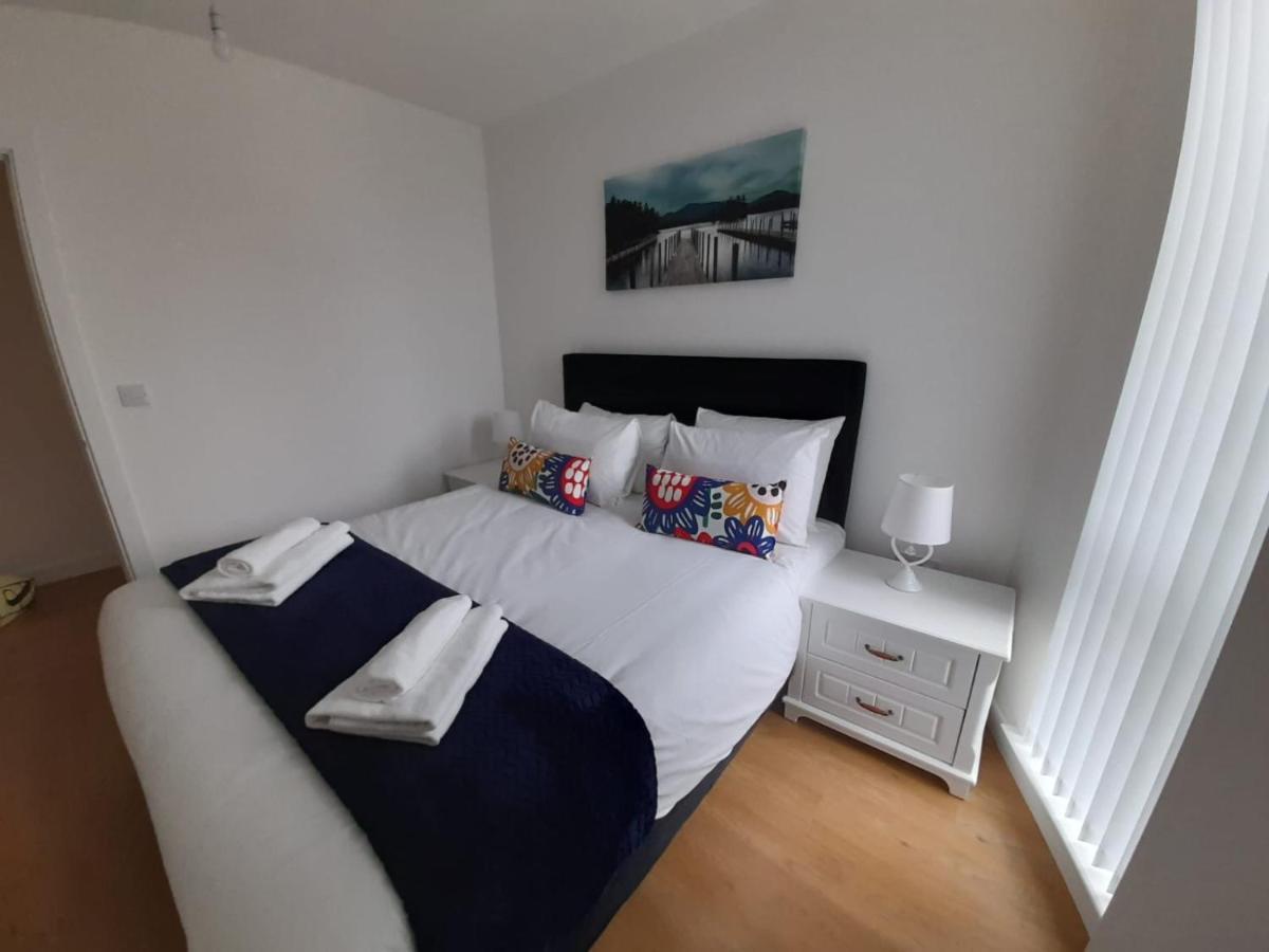 Berks Luxury Serviced Apartments , Free Parking, Free Gym And Free Wifi Bracknell Zewnętrze zdjęcie