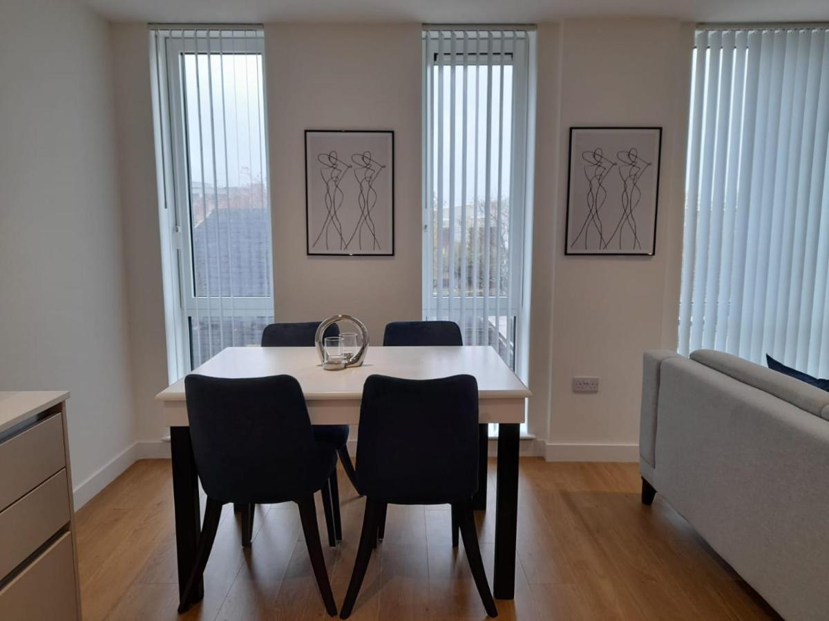 Berks Luxury Serviced Apartments , Free Parking, Free Gym And Free Wifi Bracknell Zewnętrze zdjęcie