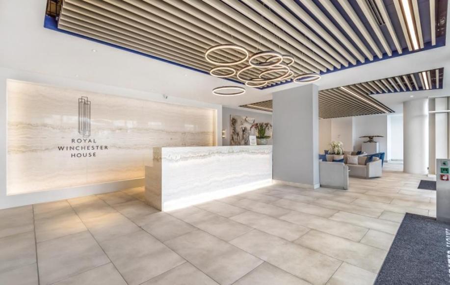 Berks Luxury Serviced Apartments , Free Parking, Free Gym And Free Wifi Bracknell Zewnętrze zdjęcie