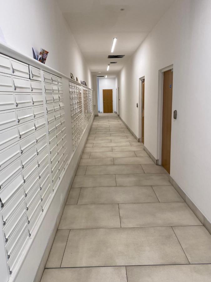 Berks Luxury Serviced Apartments , Free Parking, Free Gym And Free Wifi Bracknell Zewnętrze zdjęcie