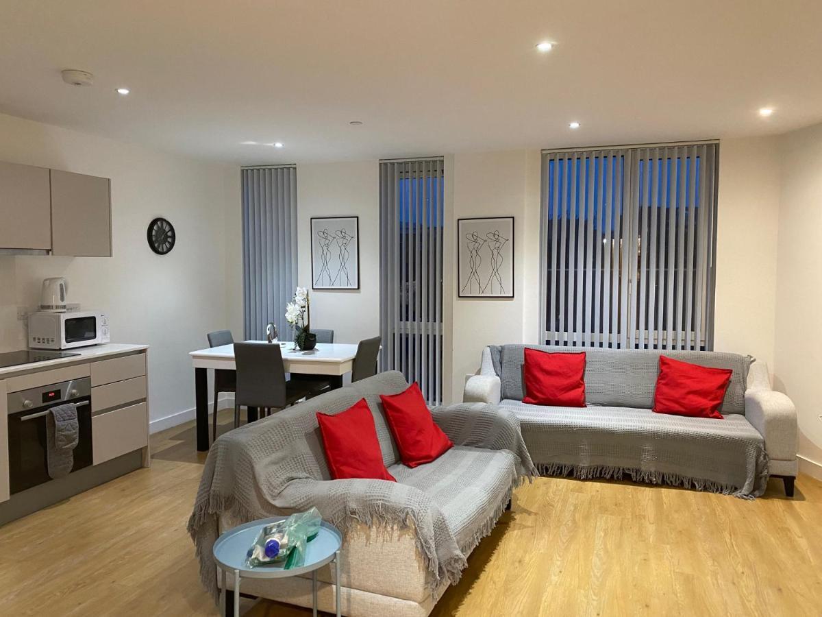 Berks Luxury Serviced Apartments , Free Parking, Free Gym And Free Wifi Bracknell Zewnętrze zdjęcie