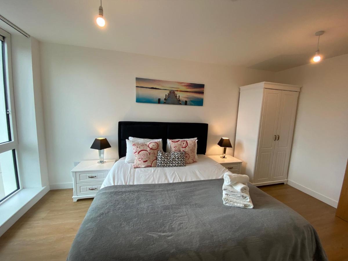 Berks Luxury Serviced Apartments , Free Parking, Free Gym And Free Wifi Bracknell Zewnętrze zdjęcie